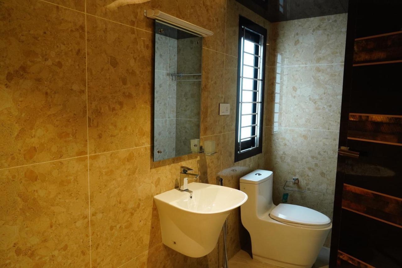Hotel L. R Residency Kanchipuram Esterno foto