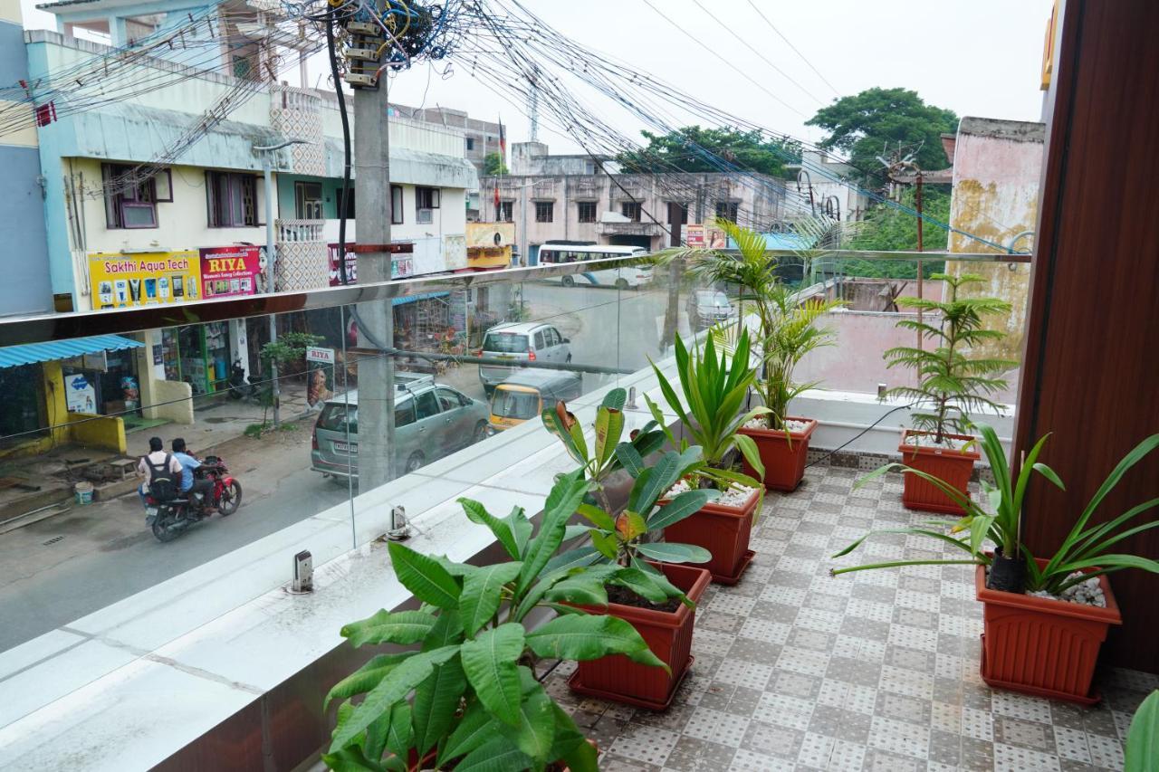 Hotel L. R Residency Kanchipuram Esterno foto