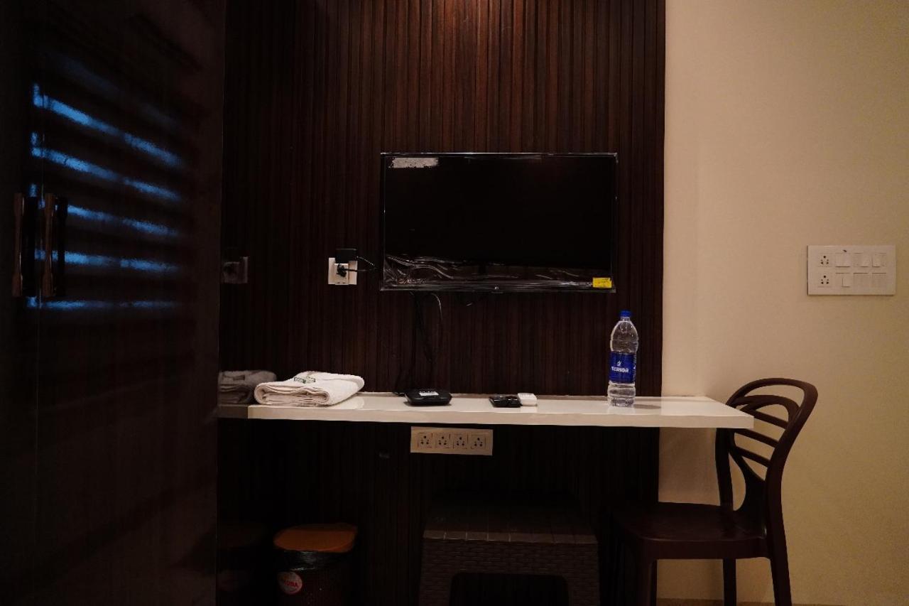 Hotel L. R Residency Kanchipuram Esterno foto